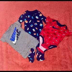 Unisex Baby Nike Lot.